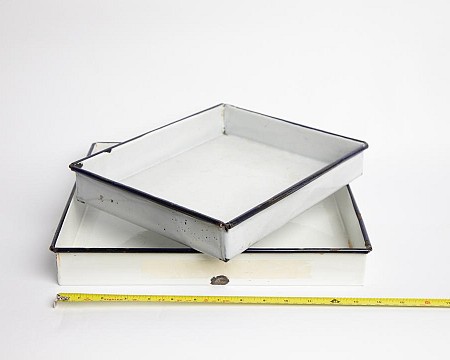 Tray in Enamel Large  (priced individually)